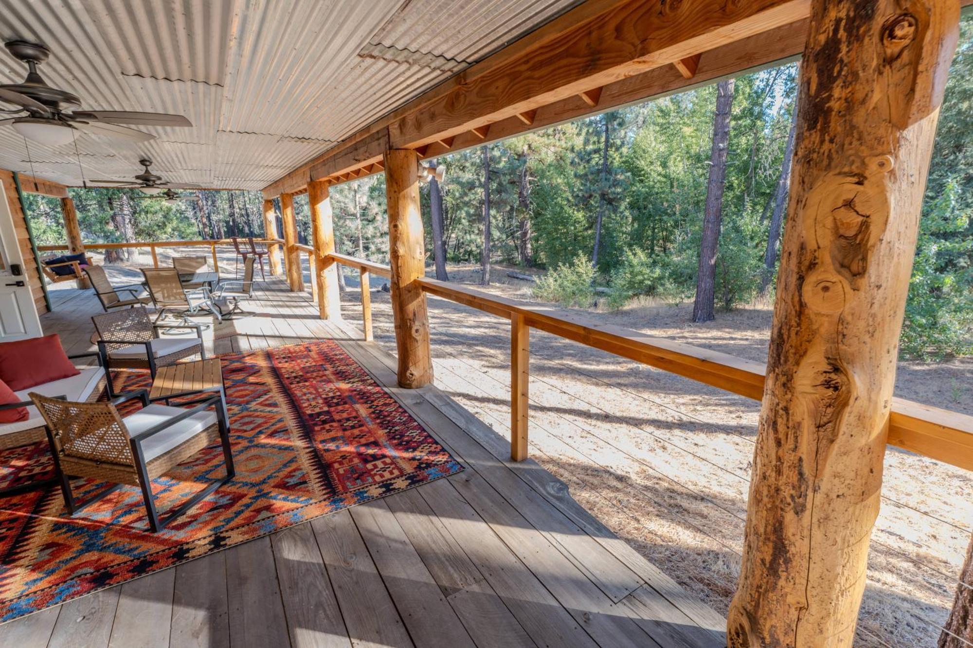 Peppermint Falls Ranch Ponderosa ภายนอก รูปภาพ